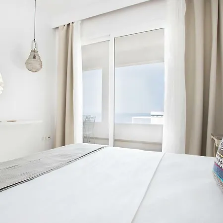 Bella Vista Suites *